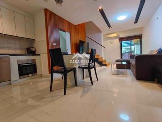 For sale 4 ベッドルーム townhouse in Bang Lamung, Chonburi