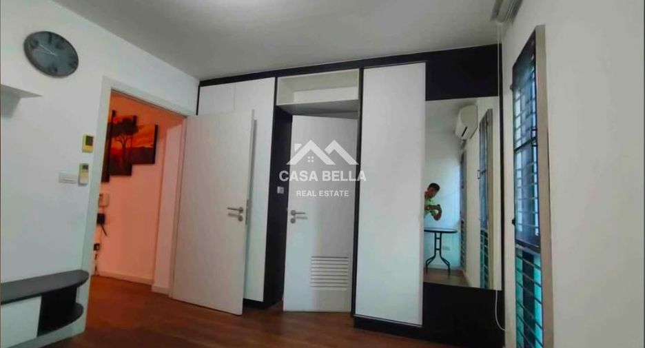 For sale 4 bedrooms townhouse in Bang Lamung, Chonburi