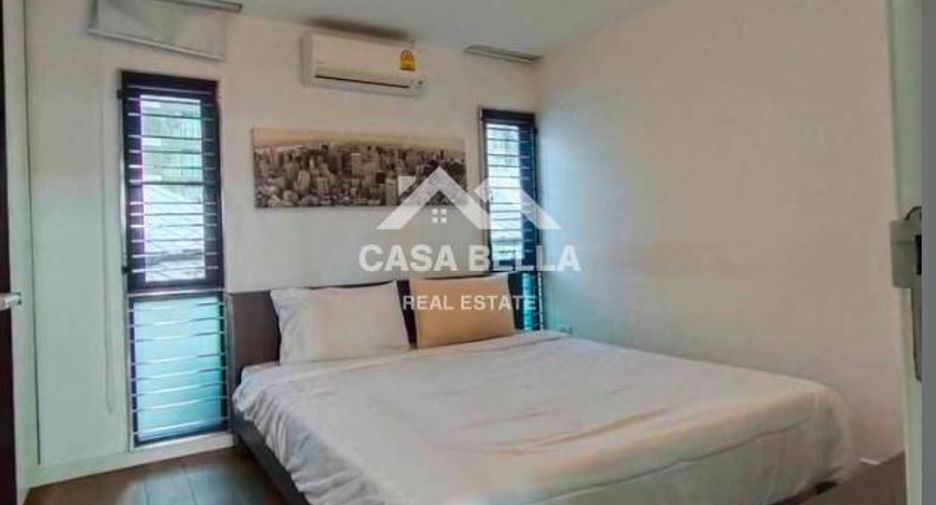 For sale 4 bedrooms townhouse in Bang Lamung, Chonburi