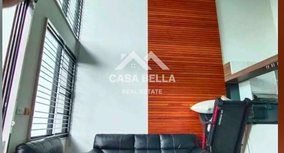 For sale 4 bedrooms townhouse in Bang Lamung, Chonburi