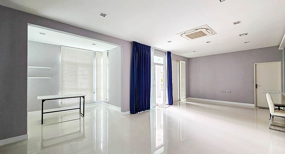 For rent 4 bedrooms house in Bang Bua Thong, Nonthaburi