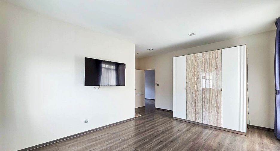 For rent 4 bedrooms house in Bang Bua Thong, Nonthaburi