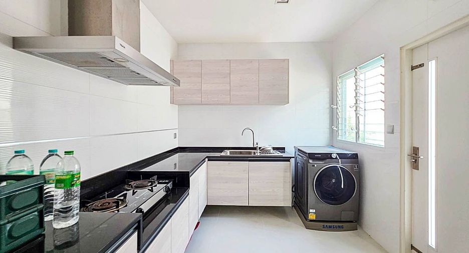For rent 4 bedrooms house in Bang Bua Thong, Nonthaburi