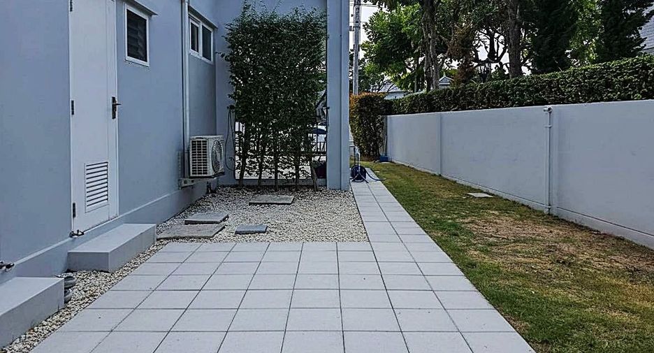 For rent 4 bedrooms house in Bang Bua Thong, Nonthaburi