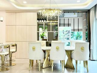 À louer 4 chambres maison à Prawet, Bangkok