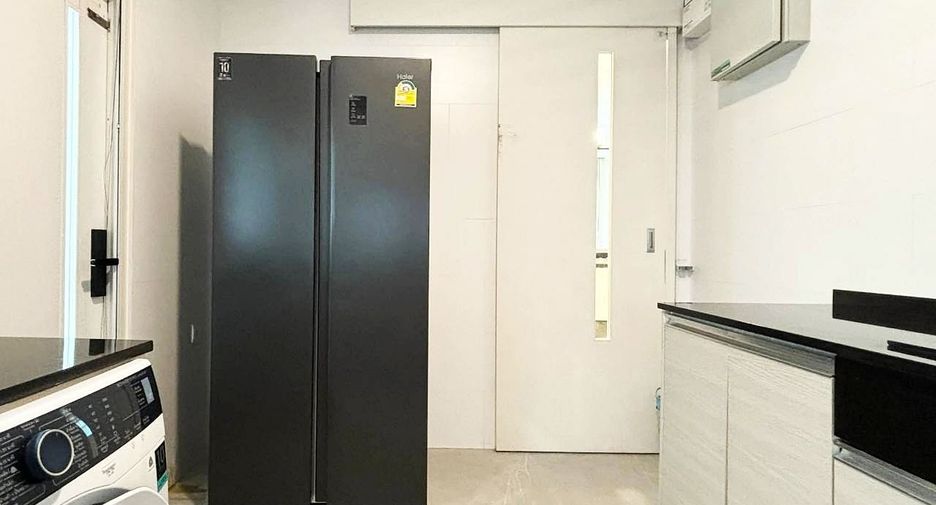 Haus zur Miete mit 4 Zimmer in Prawet, Bangkok