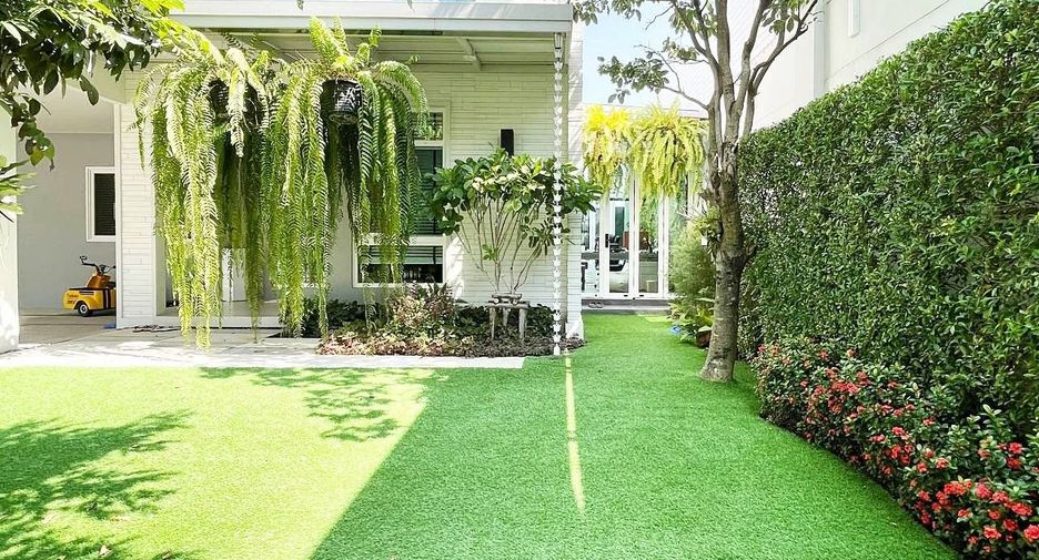 Haus zur Miete mit 4 Zimmer in Prawet, Bangkok