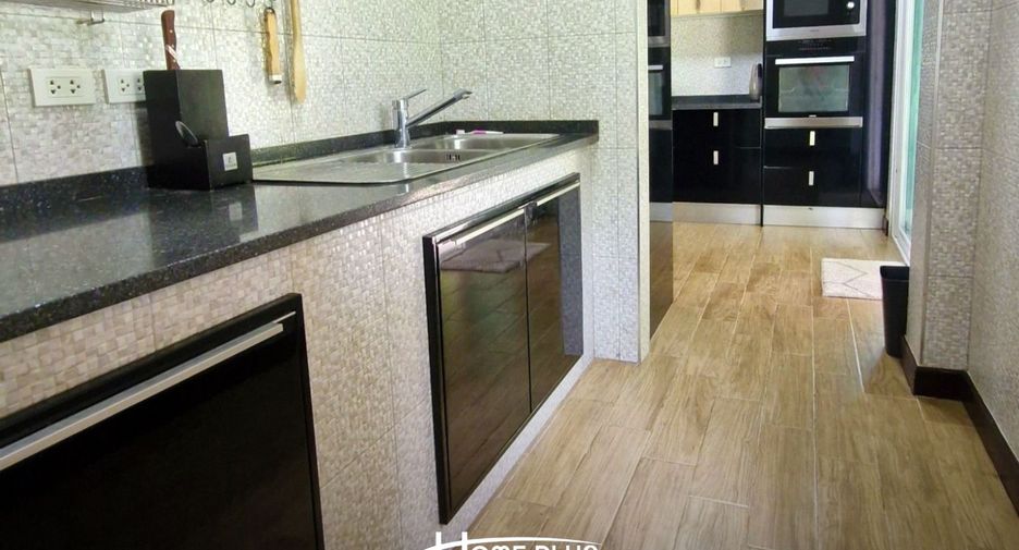 For sale 3 bedrooms house in Kut Chap, Udon Thani