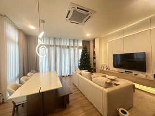 Haus zur Miete mit 3 Zimmer in Chatuchak, Bangkok