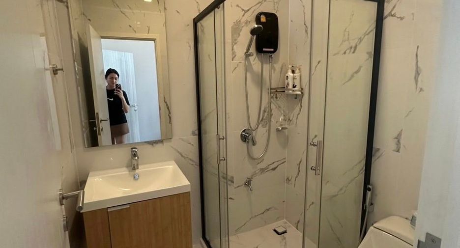 出租 3 卧室 独立屋 在 Chatuchak, 曼谷