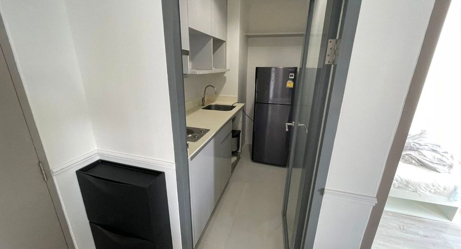 For rent 2 bedrooms condo in Phra Khanong, Bangkok