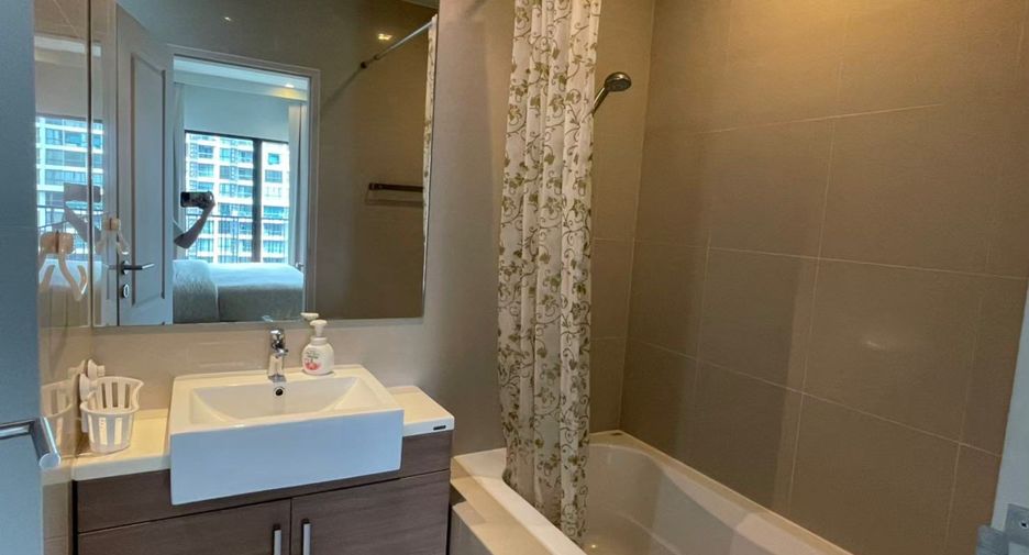 Condo en alquiler de 1 habitaciones en Khlong Toei, Bangkok