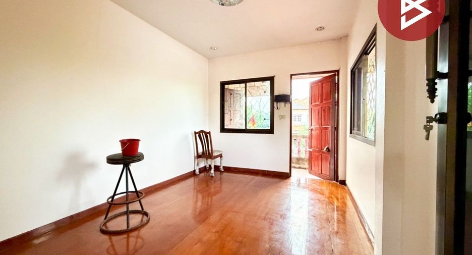 For sale 4 bedrooms house in Thanyaburi, Pathum Thani