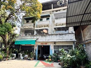 Lagerhaus zum Kauf in Phra Pradaeng, Samut Prakan