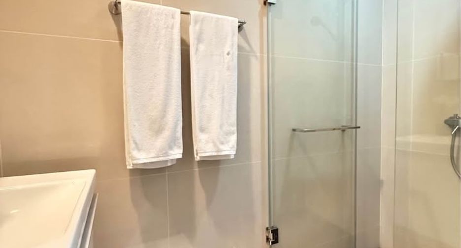 For rent and for sale 1 bed condo in Khlong Toei, Bangkok