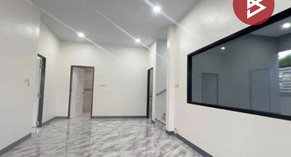 Продажа 3 спальни дом в Mueang Samut Sakhon, Самутсакхон