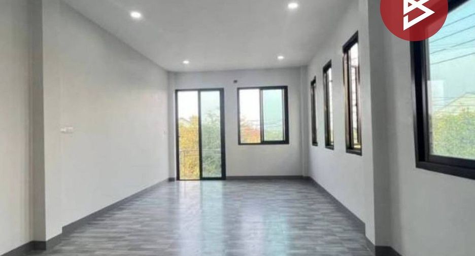 Продажа 3 спальни дом в Mueang Samut Sakhon, Самутсакхон