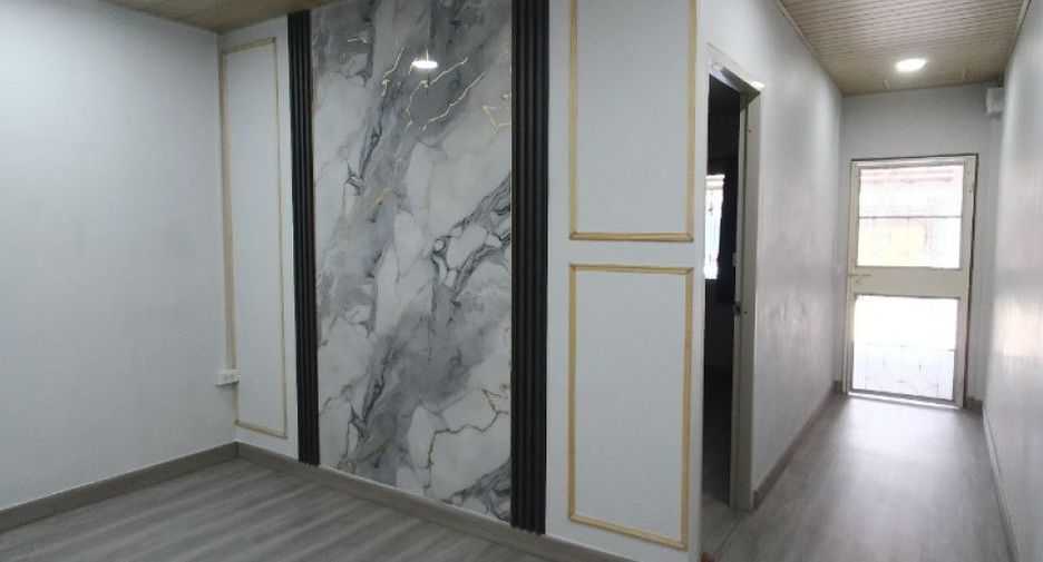 For sale 1 bed townhouse in Bang Bo, Samut Prakan