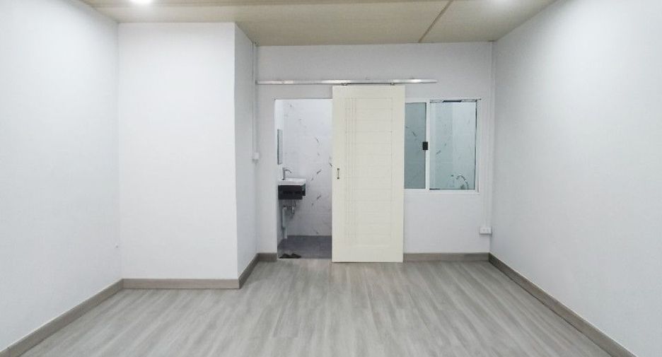For sale 1 bed townhouse in Bang Bo, Samut Prakan