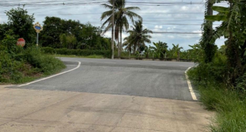For sale land in Mueang Uthai Thani, Uthai Thani