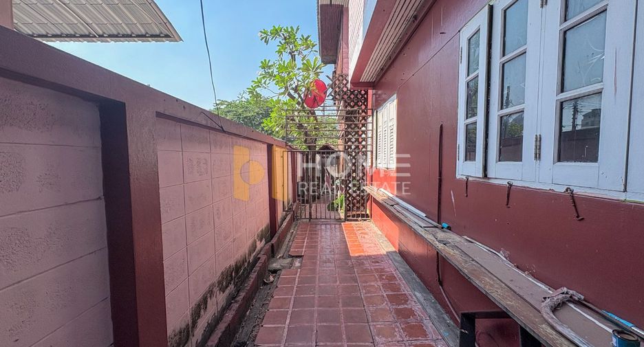For sale land in Phaya Thai, Bangkok