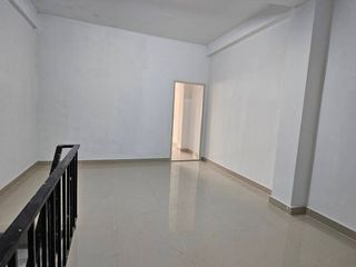 出售 4 卧室 商业空间 在 Yan Nawa, 曼谷