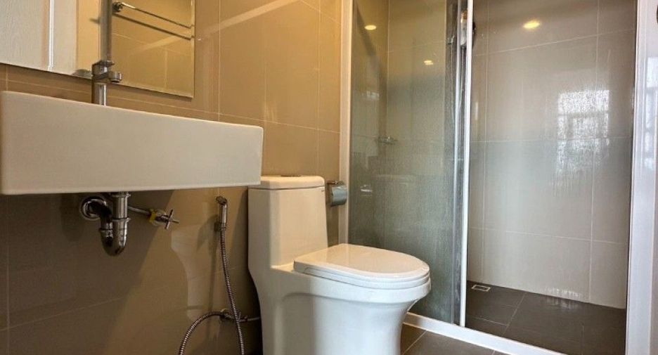 Condo en venta de 1 habitaciones en Si Racha, Chonburi