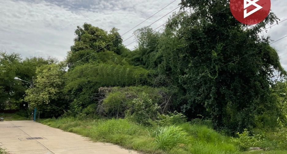 For sale land in Mueang Uthai Thani, Uthai Thani