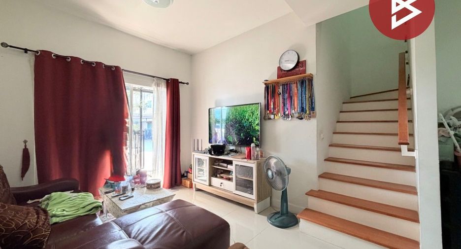 For sale 3 ベッドルーム townhouse in Krathum Baen, Samut Sakhon