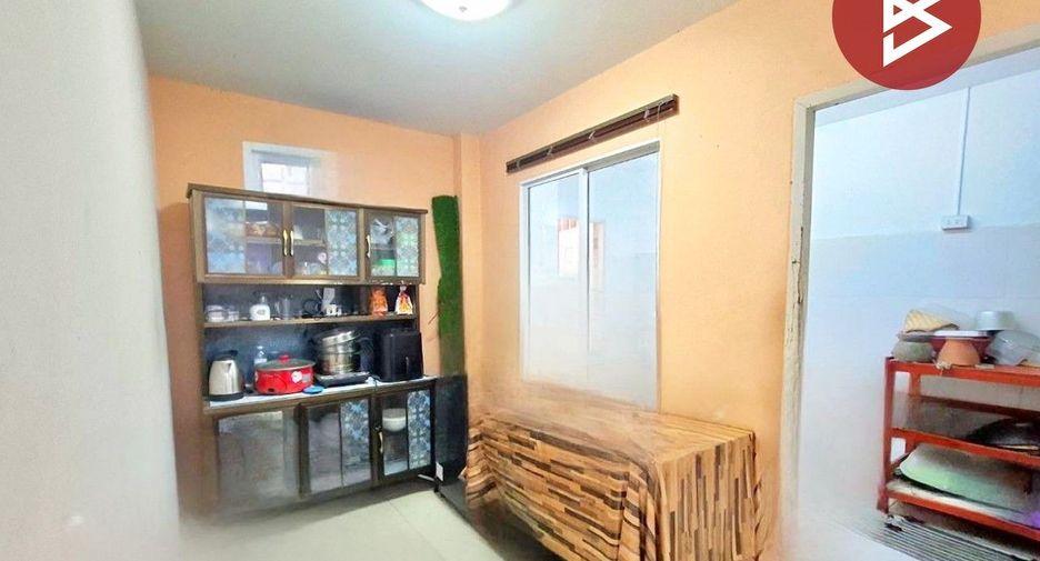 Casa en venta de 4 habitaciones en Si Racha, Chonburi