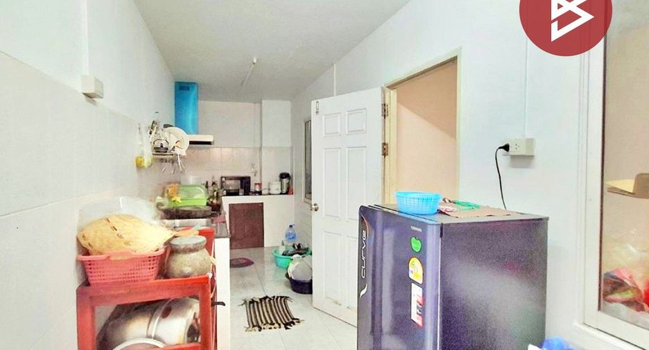 Casa en venta de 4 habitaciones en Si Racha, Chonburi