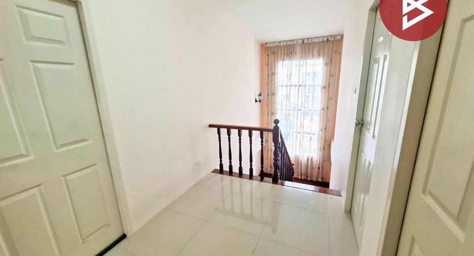 Casa en venta de 4 habitaciones en Si Racha, Chonburi