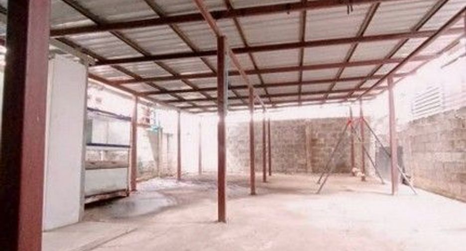 For sale 1 bed retail Space in Nong Muang Khai, Phrae