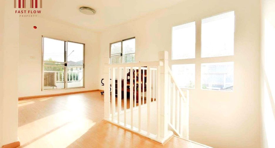 Haus zum Kauf mit 3 Zimmer in Lam Luk Ka, Pathum Thani