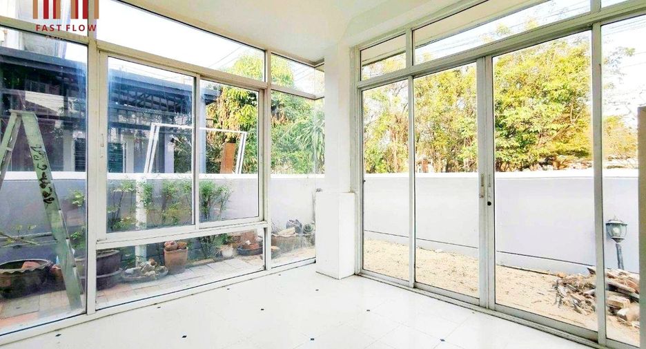 Haus zum Kauf mit 3 Zimmer in Lam Luk Ka, Pathum Thani