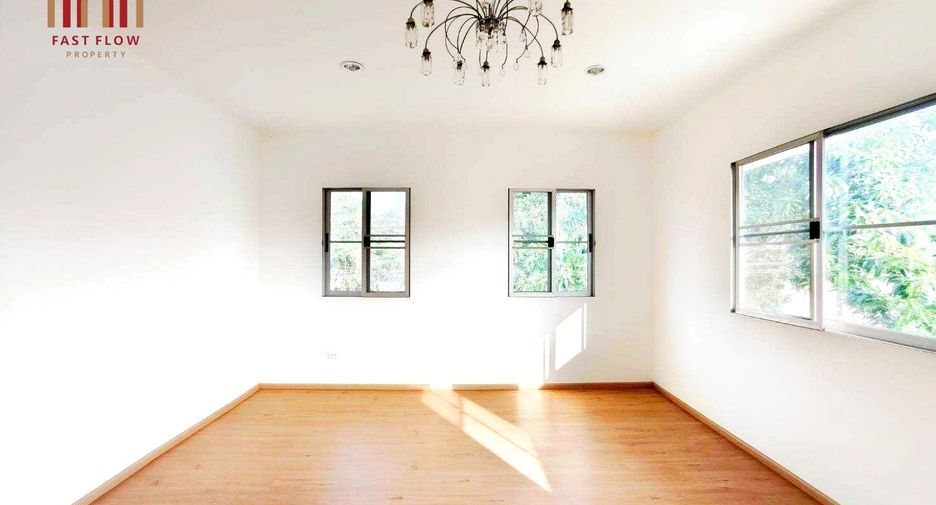 Haus zum Kauf mit 3 Zimmer in Lam Luk Ka, Pathum Thani