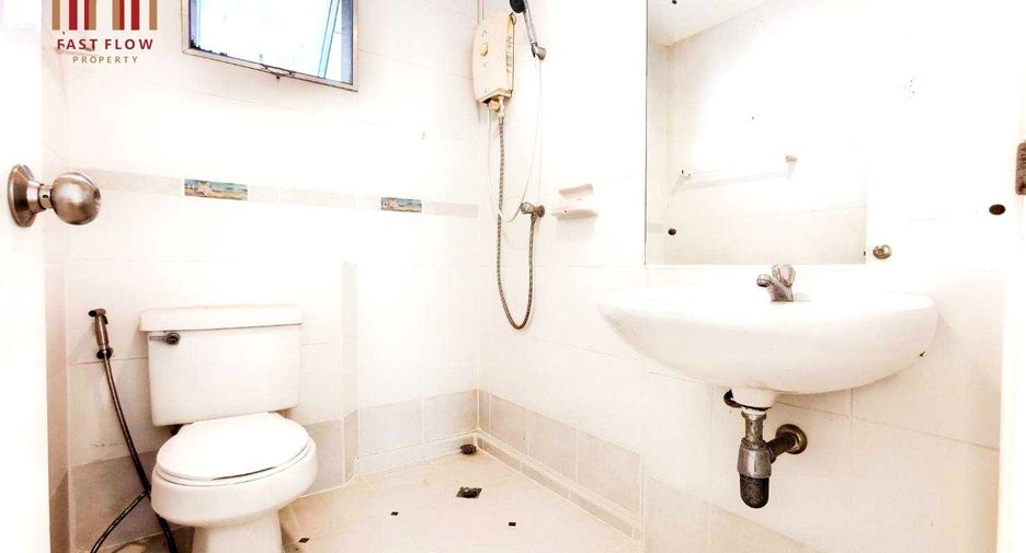 Haus zum Kauf mit 3 Zimmer in Lam Luk Ka, Pathum Thani