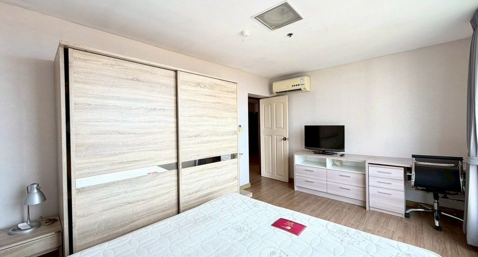 出售 2 卧室 公寓 在 Si Racha, Chon Buri