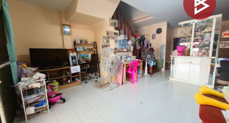 For sale 3 bedrooms townhouse in Mueang Chon Buri, Chonburi