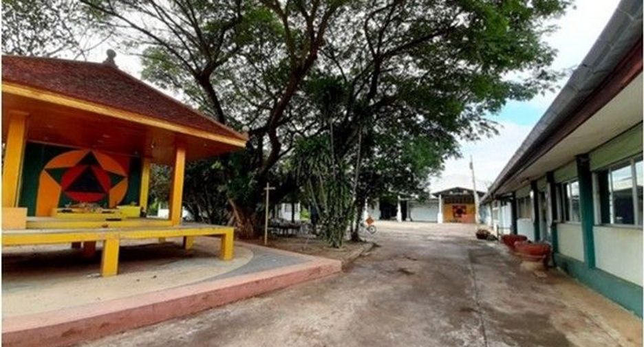 出售 1 卧室 仓库 在 Chae Hom, Lampang