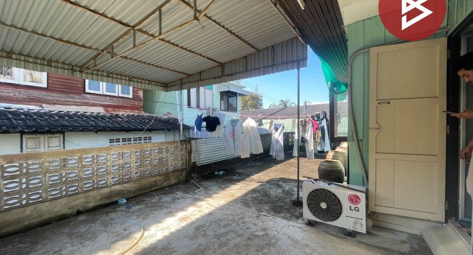 For sale 6 bedrooms house in Mueang Chanthaburi, Chanthaburi