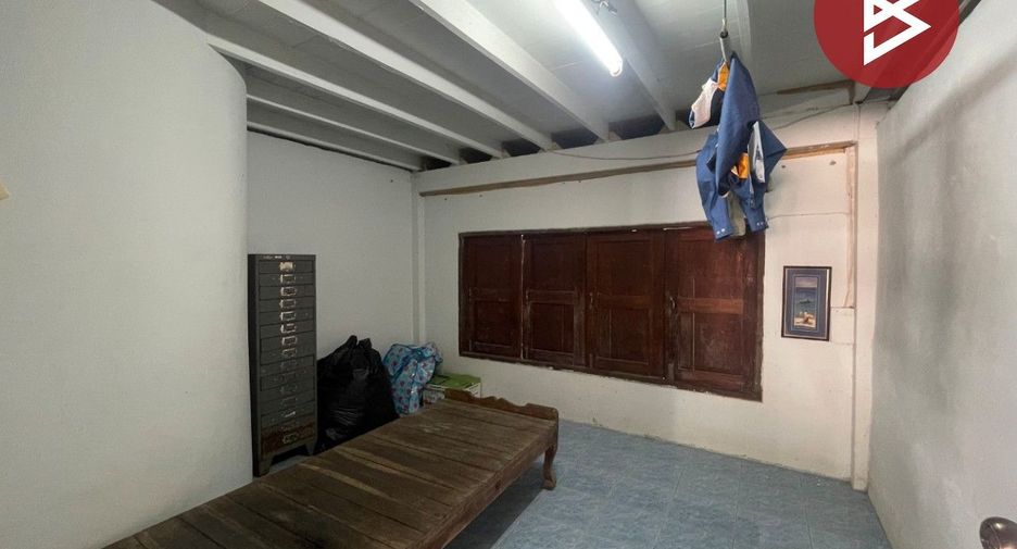For sale 6 bedrooms house in Mueang Chanthaburi, Chanthaburi