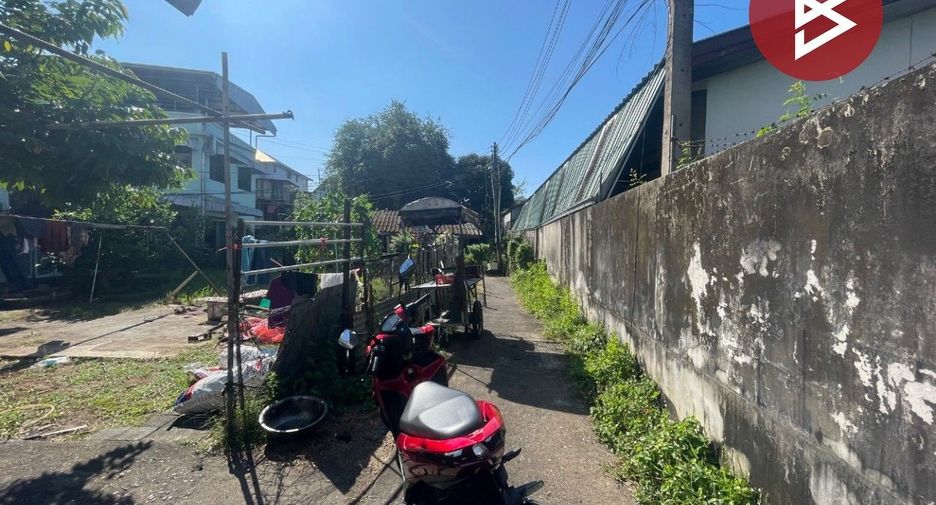 For sale 6 bedrooms house in Mueang Chanthaburi, Chanthaburi