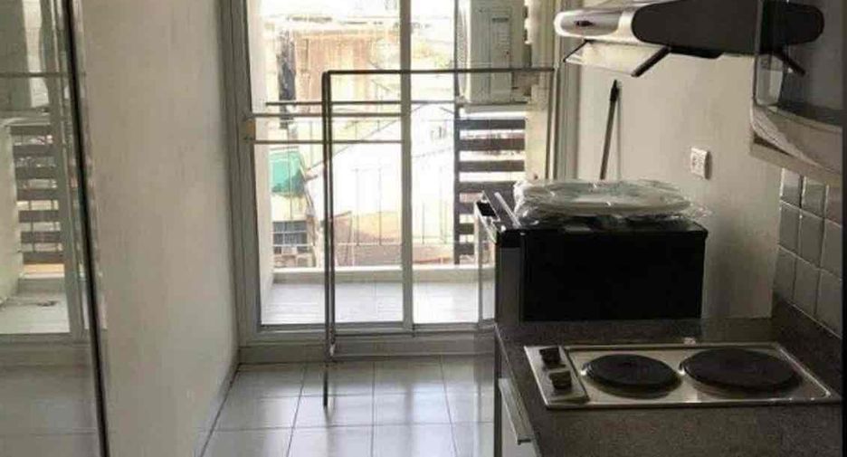 For sale 1 bed condo in Khlong Toei, Bangkok