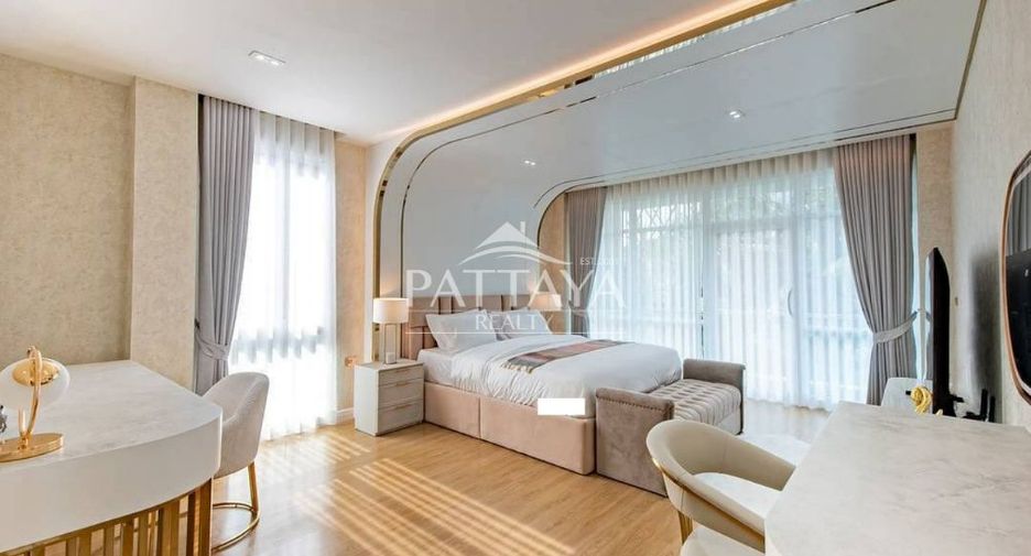 For sale 7 bedrooms villa in Bang Lamung, Chonburi