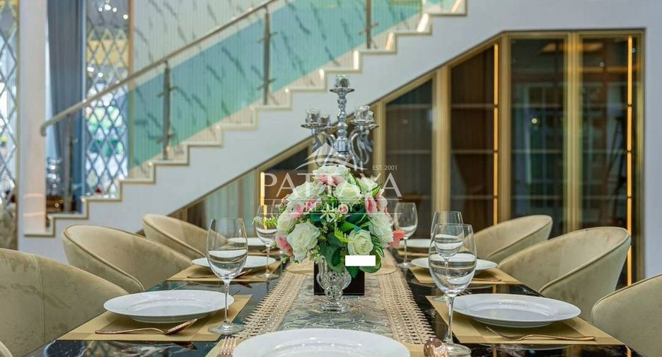 For sale 7 bedrooms villa in Bang Lamung, Chonburi