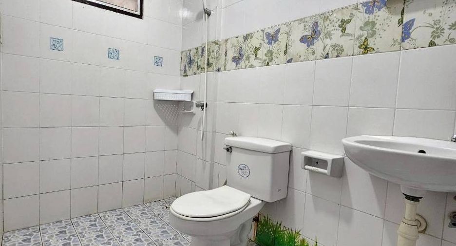 À vendre 2 chambres maison à Si Racha, Chonburi