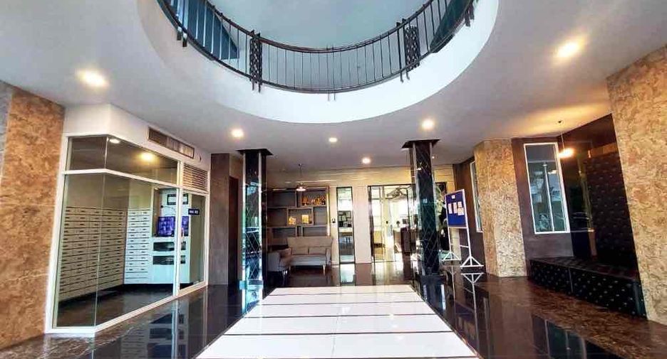 For sale 1 bed condo in Wang Thonglang, Bangkok