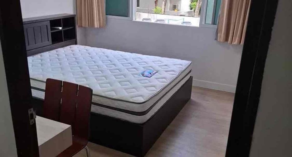 For sale 2 bedrooms condo in Wang Thonglang, Bangkok