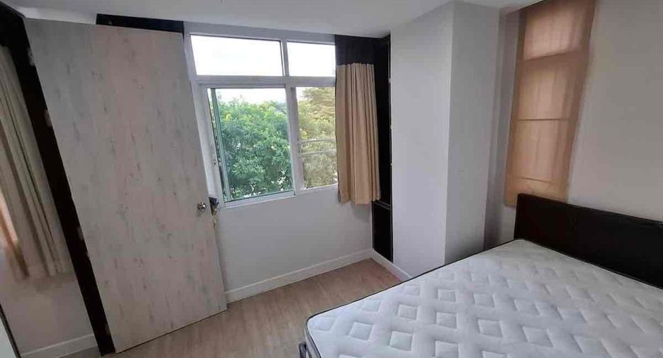 For sale 2 bedrooms condo in Wang Thonglang, Bangkok